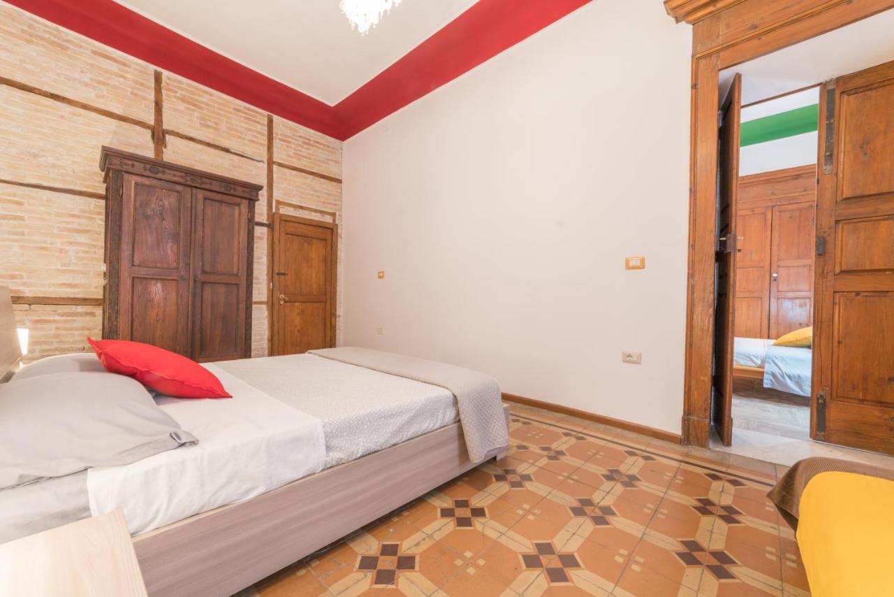 Appartamento Genovesi . Intero Apt . Wifi . Ac Кальяри Экстерьер фото
